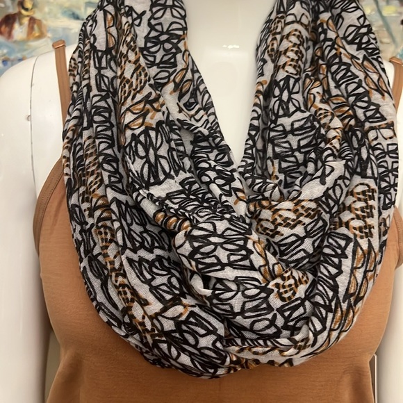 EYEGLASS PRINT INFINITY SCARF - Picture 3 of 6